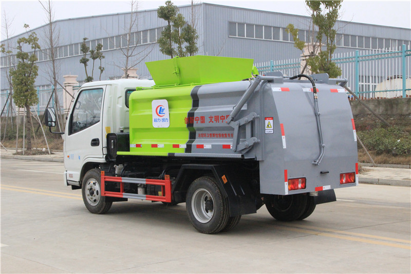 �P�R�{�� 3���͏N����܇